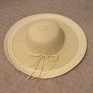 Sonoma Cream Wide-Brim Hat